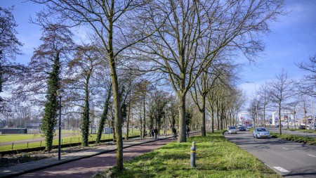 Schipholweg aan de noordkant van Europawijk